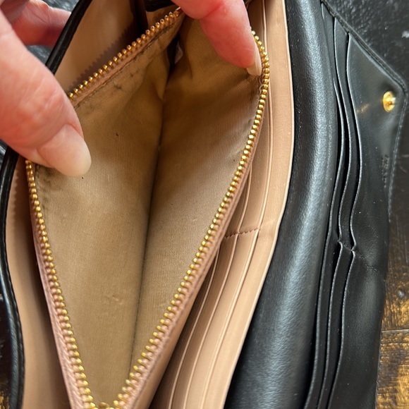 Elegant black Prada lamb skin leather wallet - Picture 10 of 11